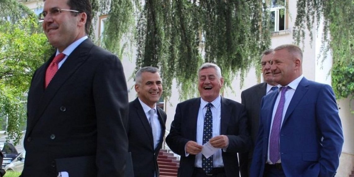 Humbja katastrofë në zgjedhje/ Vjen një tjetër DORËHEQJE, largohet kreu i partisë…