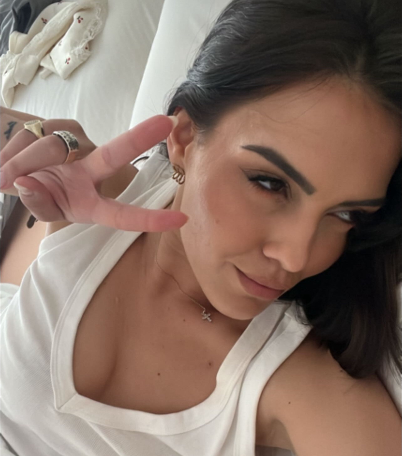 🧨 “Mashtrimi i madh zbulohet?! Livia dhe Mevlani bashkë sërish – Shtatzënia ishte sa për show?!”
