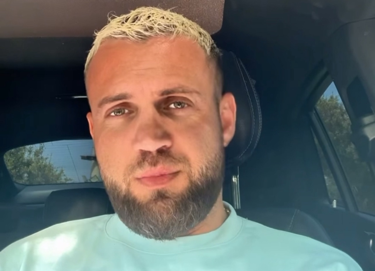 Luiz Ejlli surprizon me një urim të veçantë për Kurban Bajram: “Feja e zemrës s’ka ndasi”( video )